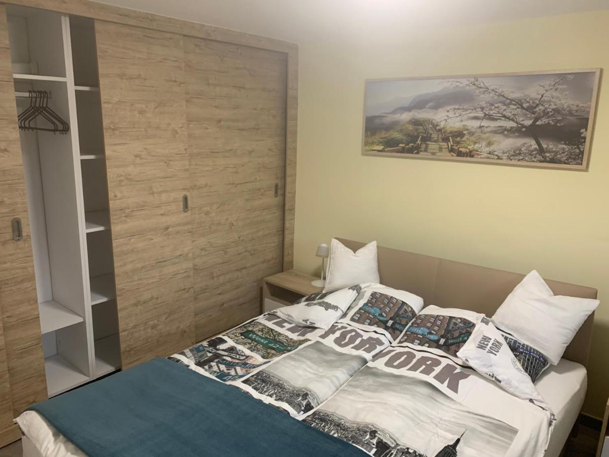 Balaton Wellness Tom Cat Nyaralo 1 Wellness Es 1 Gyermekbarat Apartmannal Kovagoors Eksteriør bilde