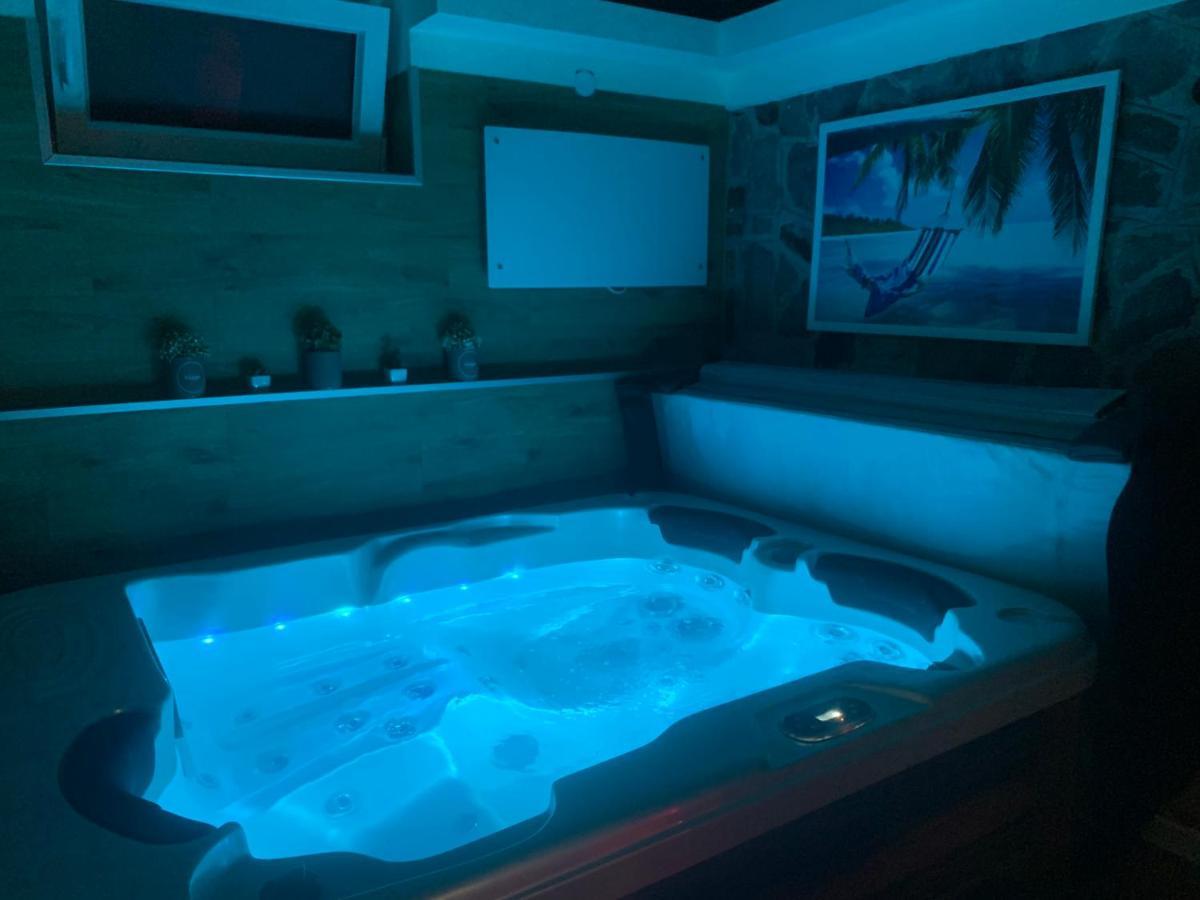 Balaton Wellness Tom Cat Nyaralo 1 Wellness Es 1 Gyermekbarat Apartmannal Kovagoors Eksteriør bilde